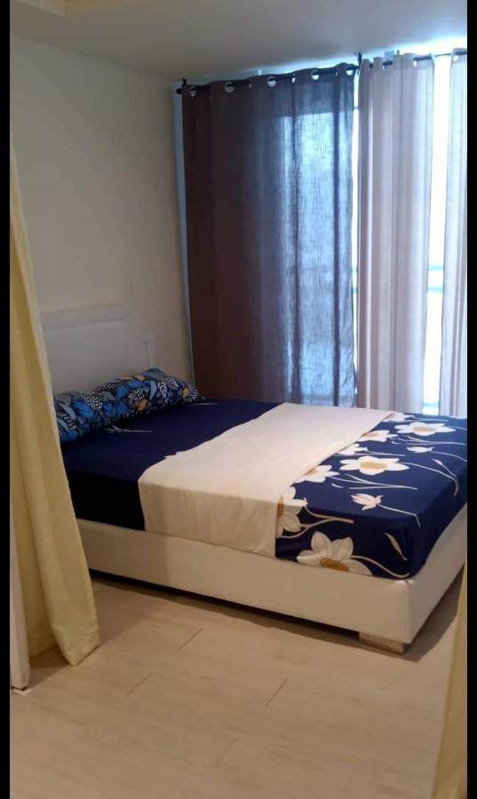 Home At Sm Bicutan Manila Ngoại thất bức ảnh